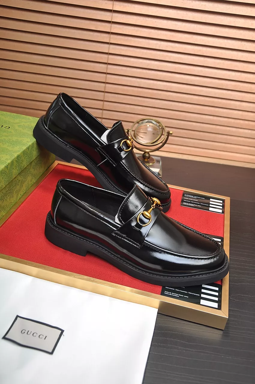 gucci oxfords chaussures pour homme s_12b42aa4